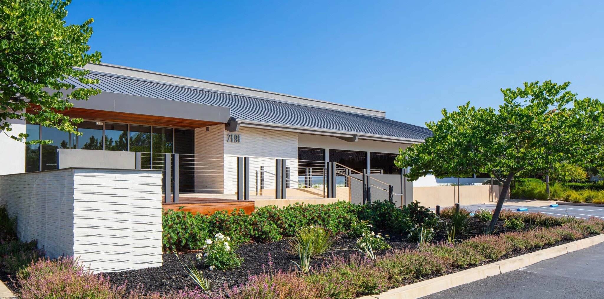 2708-2712 Orchard Pky, San Jose, CA for lease Building Photo- Image 1 of 5