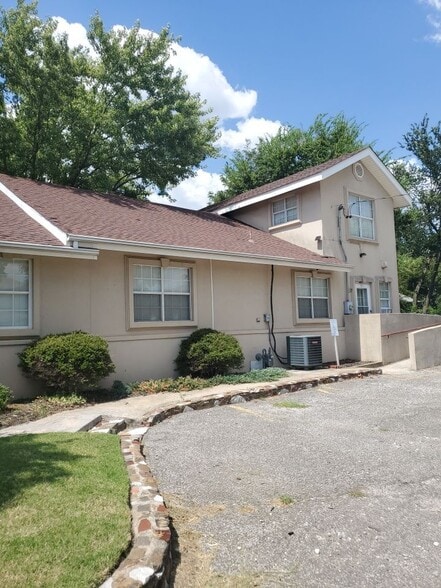 318 W Highland St, Shawnee, OK à vendre - Photo du bâtiment - Image 3 de 20
