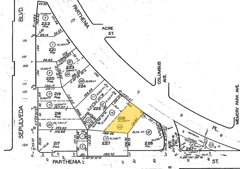 8745 Parthenia Pl, North Hills, CA à vendre - Plan cadastral - Image 3 de 16