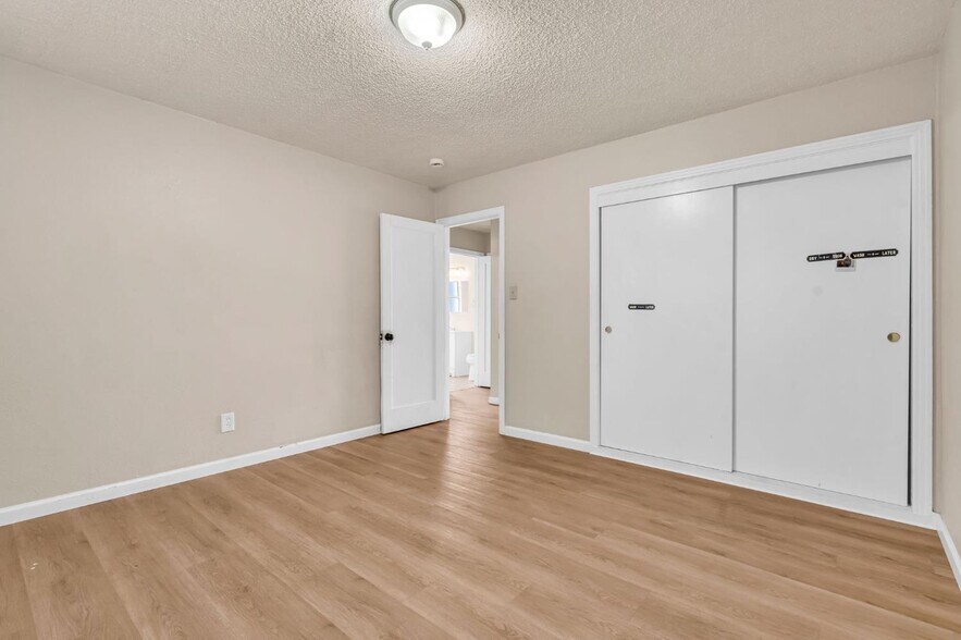 1146 N Monroe St, Stockton, CA à vendre - Photo intérieure - Image 2 de 24