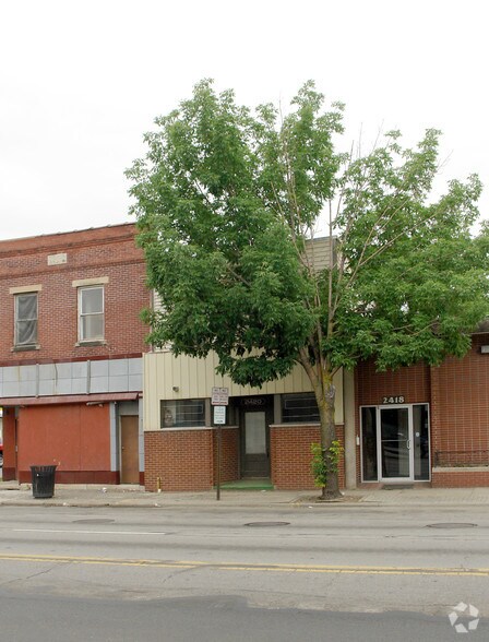 2420 W Broad St, Columbus, OH à louer - Photo du bâtiment - Image 2 de 18