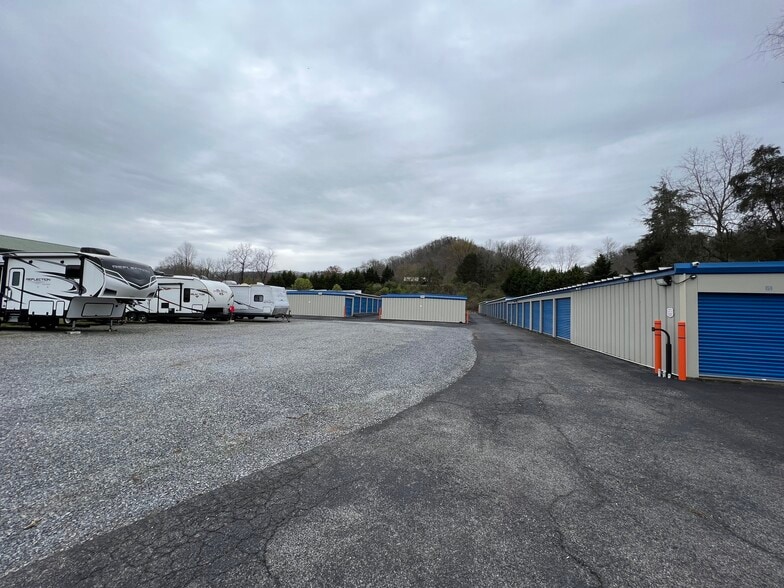 1986 Highway 126, Bristol, TN for sale - Building Photo - Image 3 of 5