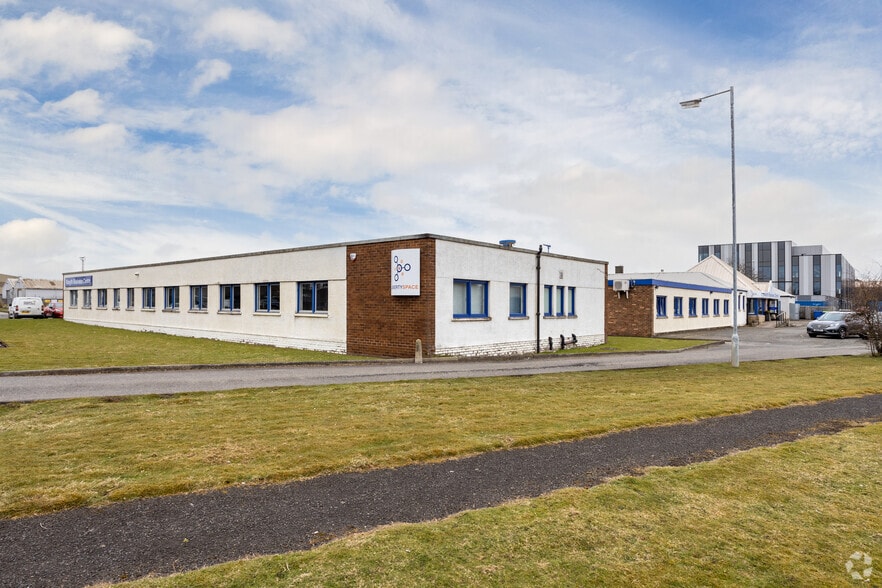16 Cromarty Campus, Rosyth à louer - Photo du bâtiment - Image 2 de 4