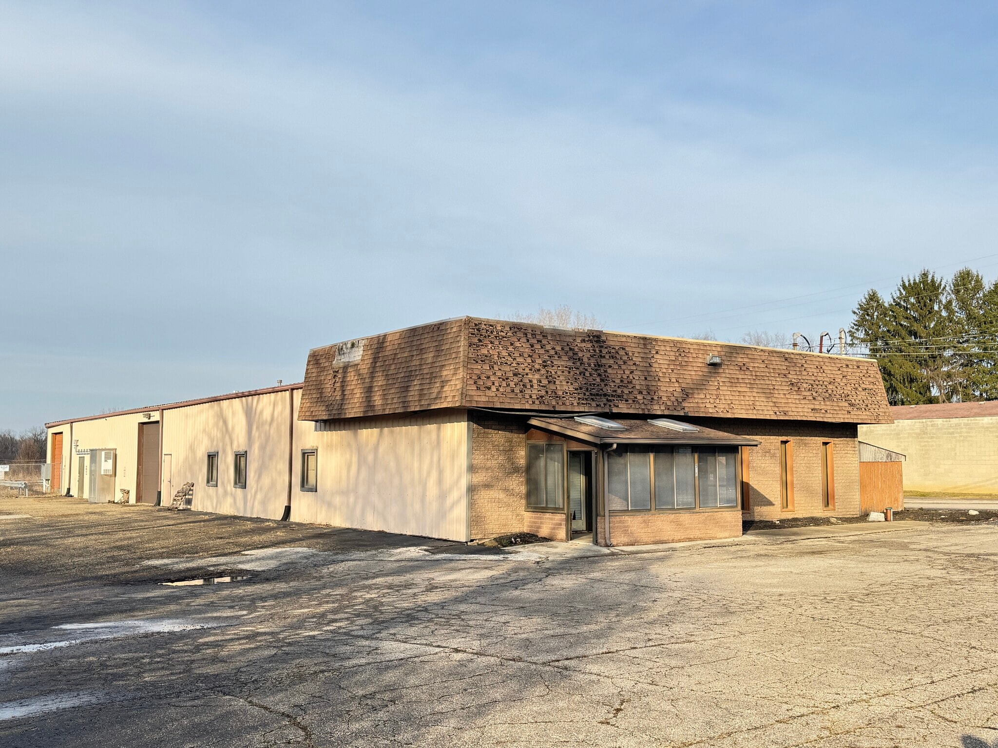 535 E Turkeyfoot Lake Rd, Akron, OH for sale Building Photo- Image 1 of 7