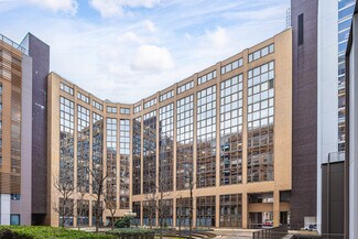 Plus de détails pour 41 Rue Des Trois Fontanot, Nanterre - Bureau à louer