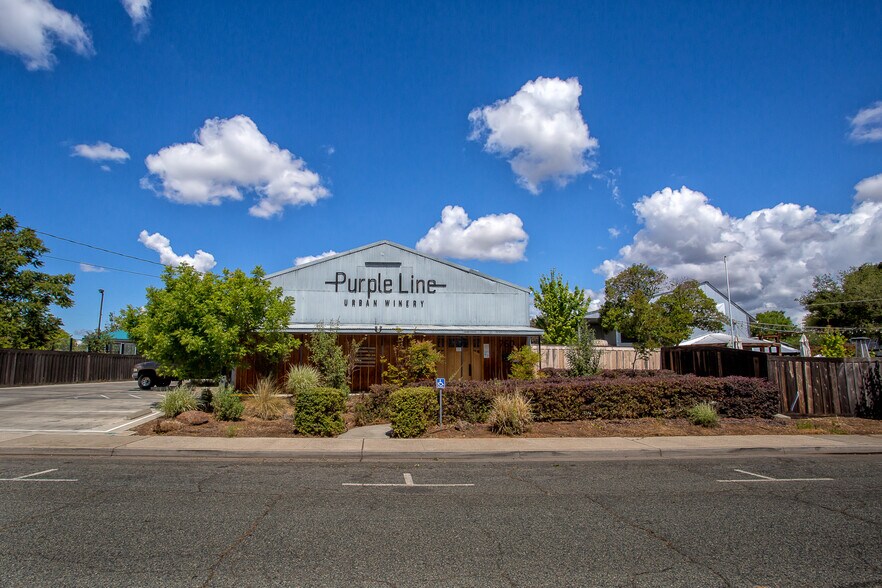 760 Safford St, Oroville, CA à vendre - Photo principale - Image 1 de 104