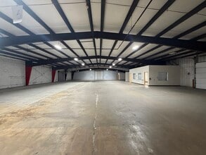 6505 Pulaski Hwy, Rosedale, MD for lease Interior Photo- Image 2 of 7