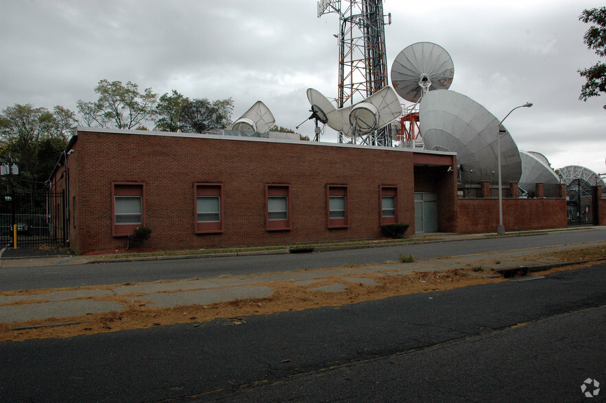 520 Thomas Blvd, Orange, NJ for sale - Primary Photo - Image 1 of 1