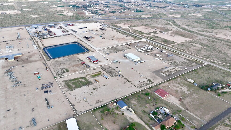 11308 W County Road 61, Midland, TX à vendre - Photo du bâtiment - Image 1 de 22