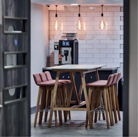 210-222 Hagley Rd W, Oldbury for lease - Building Photo - Image 2 of 8