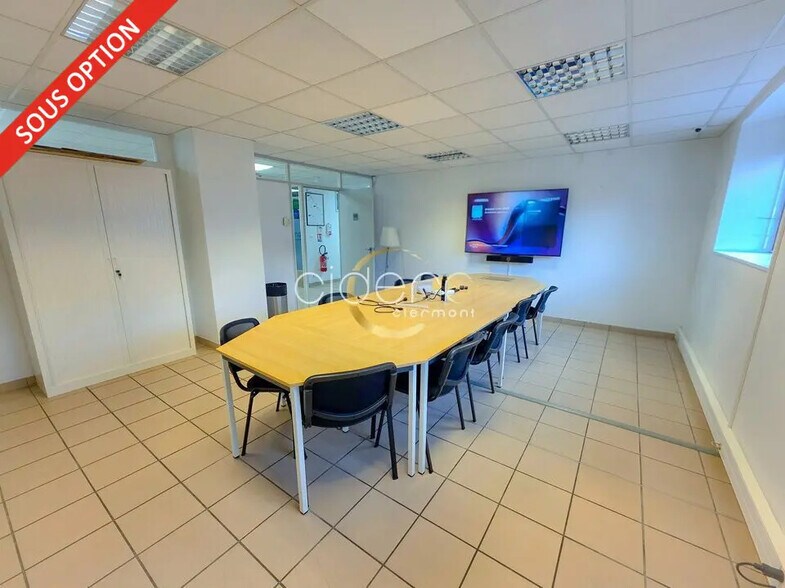 Bureau dans Clermont-Ferrand à louer - Photo intérieure - Image 1 de 11