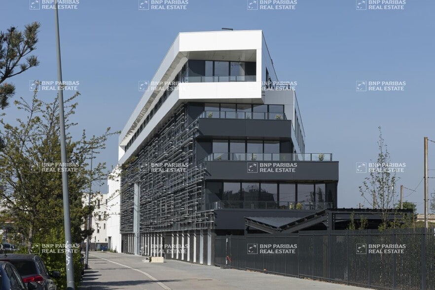 395 Rue Courtois, Lille for lease - Building Photo - Image 2 of 21