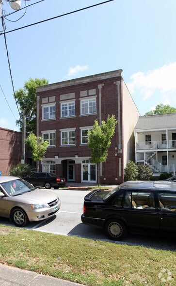 314 Walnut St, Wilmington, NC for lease - Building Photo - Image 2 of 2