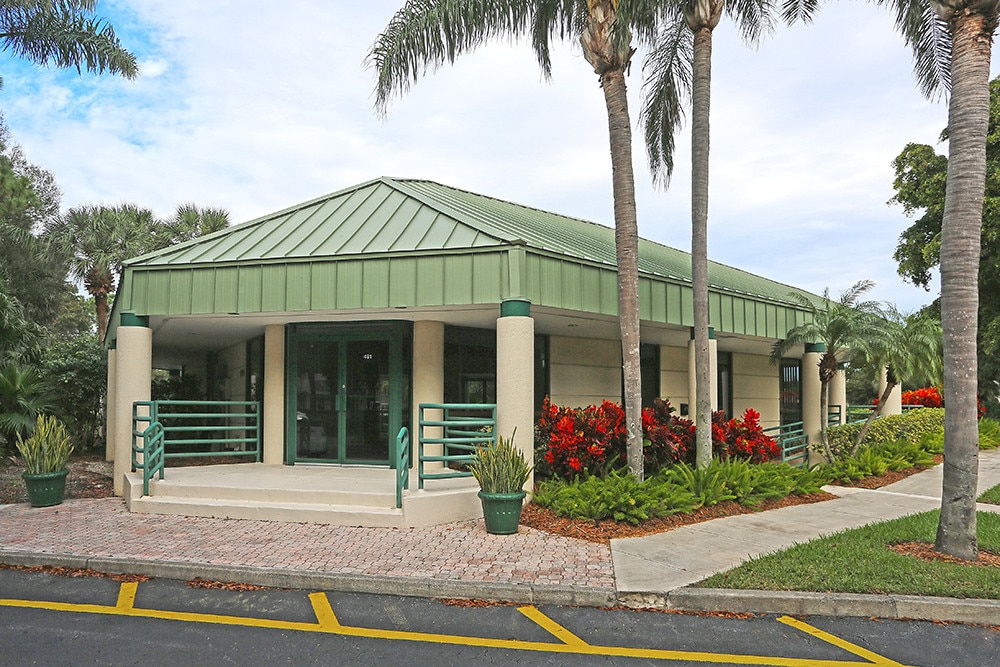 491 Northpoint Pky, West Palm Beach, FL for lease Primary Photo- Image 1 of 10