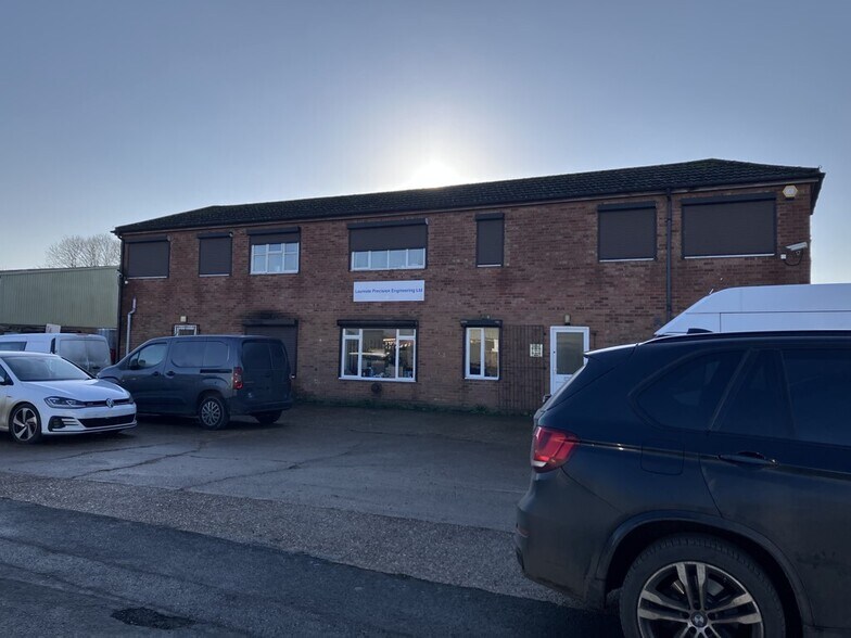 10-12 Commercial Rd, March à louer - Photo du bâtiment - Image 3 de 3