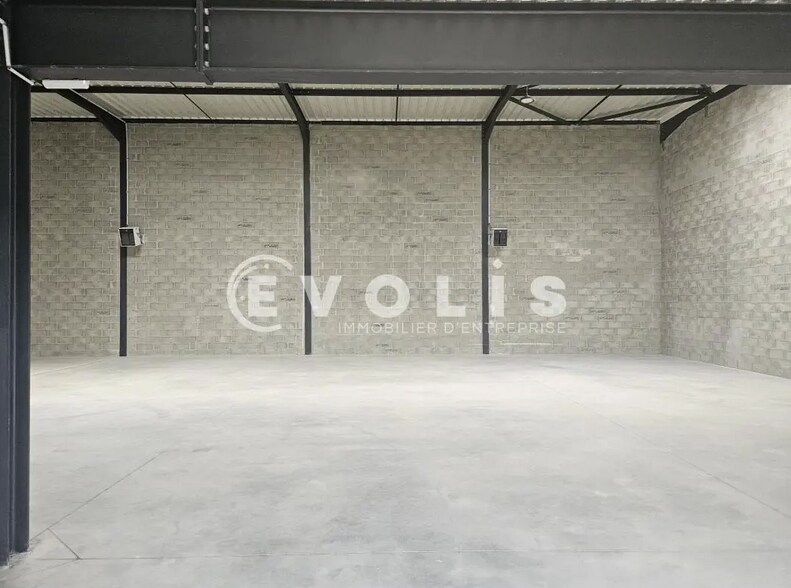 Local d'activités dans Marolles-en-Hurepoix à vendre - Photo intérieure - Image 3 de 5
