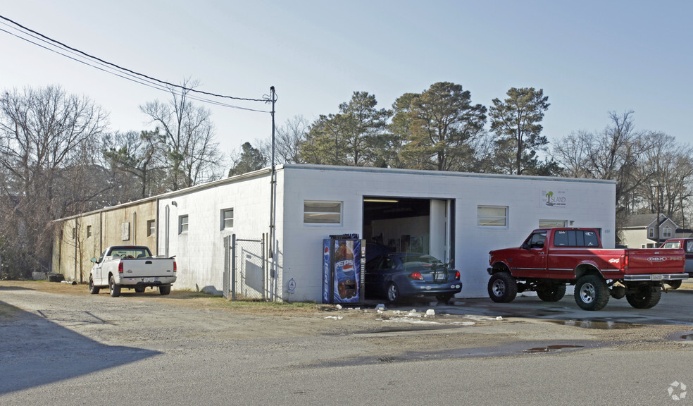 624 10th St, Virginia Beach, VA for lease - Primary Photo - Image 1 of 2