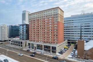 Plus de détails pour 10051 109 St NW, Edmonton, AB - Commerce de détail à louer