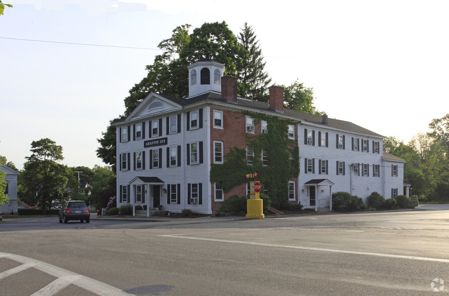 25 Grafton Cmn, Grafton, MA à vendre - Photo du bâtiment - Image 1 de 1