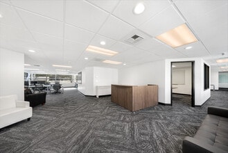 127 Bellevue Way SE, Bellevue, WA for lease Interior Photo- Image 1 of 8