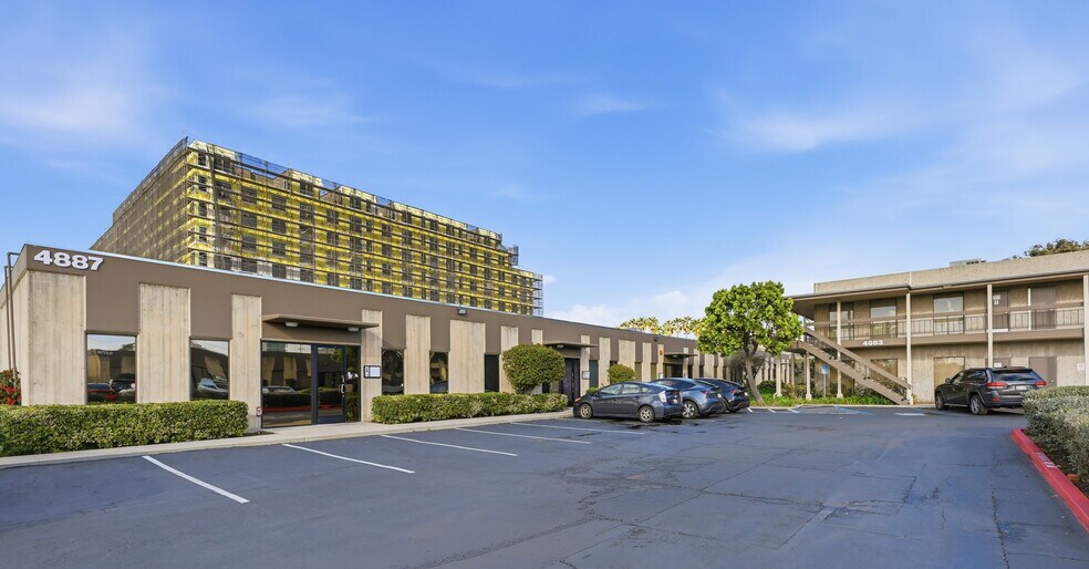 4883 Ronson Ct, San Diego, CA for lease - Primary Photo - Image 3 of 6
