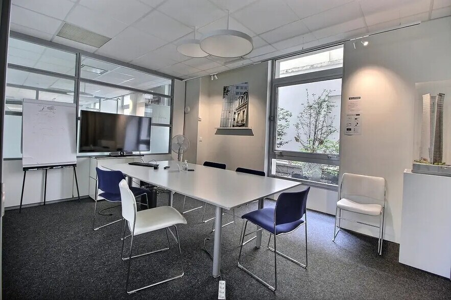 8 Rue Du Sentier, Paris for lease - Building Photo - Image 3 of 4