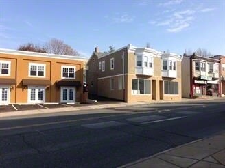 1029 W Lancaster Ave, Bryn Mawr, PA à vendre - Photo du bâtiment - Image 3 de 13