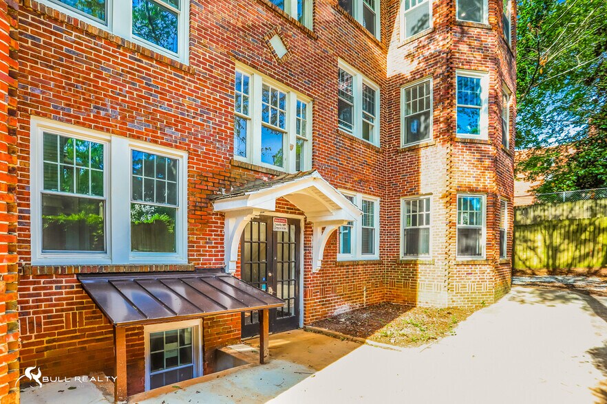 678 Moreland Ave, Atlanta, GA à vendre - Photo du bâtiment - Image 3 de 49
