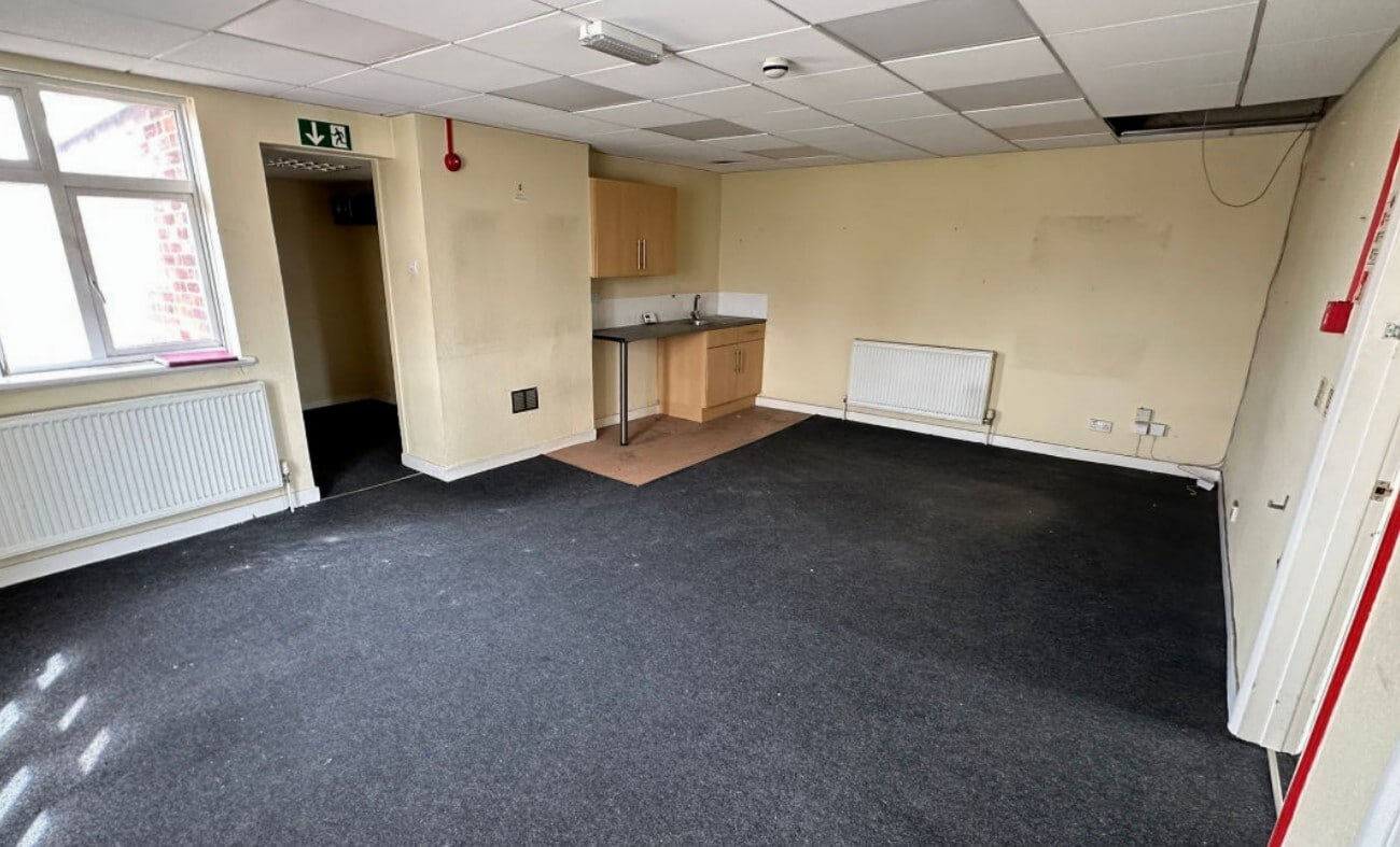 665-669 High Rd, Benfleet, ESS SS7 5SF - Unité 665-665A -  - Photo intérieure - Image 1 of 3