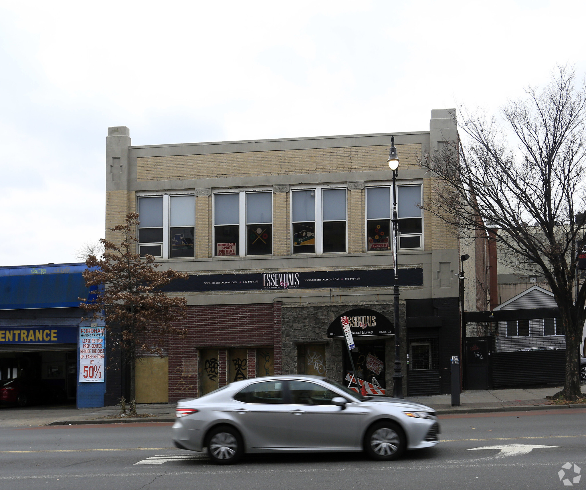 608 E Fordham Rd, Bronx, NY à vendre Photo principale- Image 1 de 1