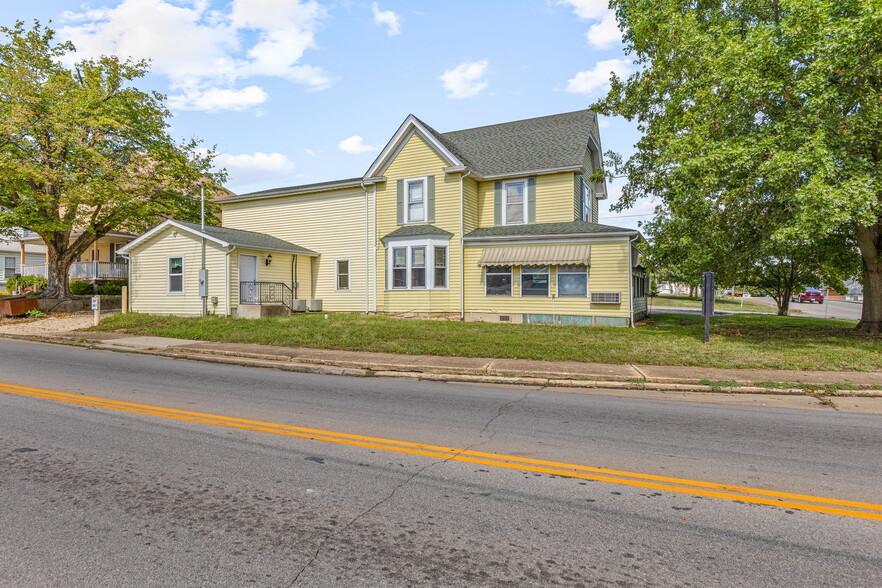 47 N Allen St, Bonne Terre, MO for sale - Primary Photo - Image 1 of 71