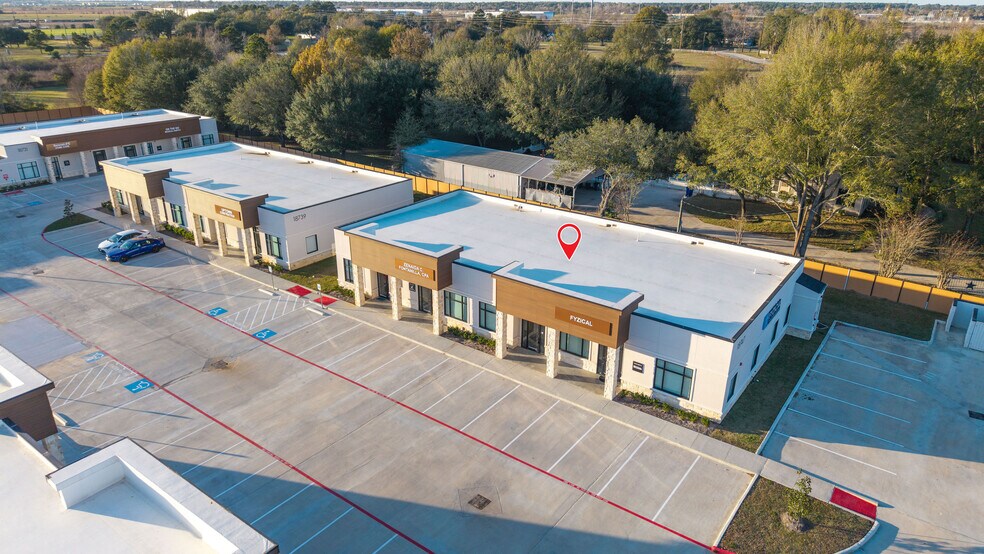 18747 Mueschke Rd, Cypress, TX à louer - Photo du bâtiment - Image 3 de 13