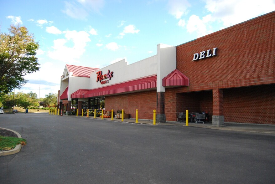 6920 Burlington Pike, Florence, KY à louer - Photo du bâtiment - Image 2 de 4