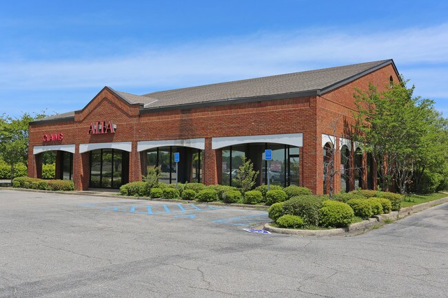 Plus de détails pour 3453 Mcgehee Rd, Montgomery, AL - Commerce de détail à vendre