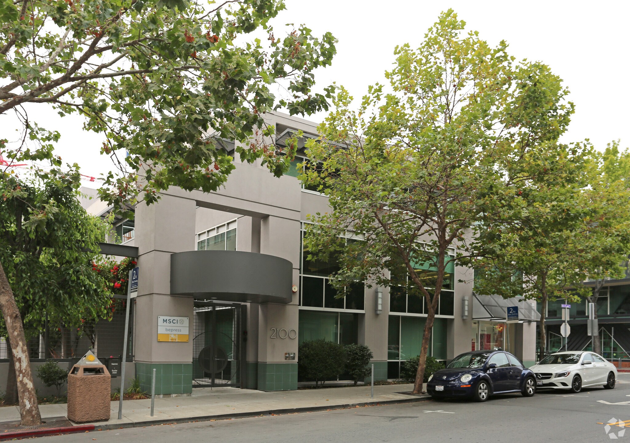 2100 Milvia St, Berkeley, CA à louer Photo du bâtiment- Image 1 de 3