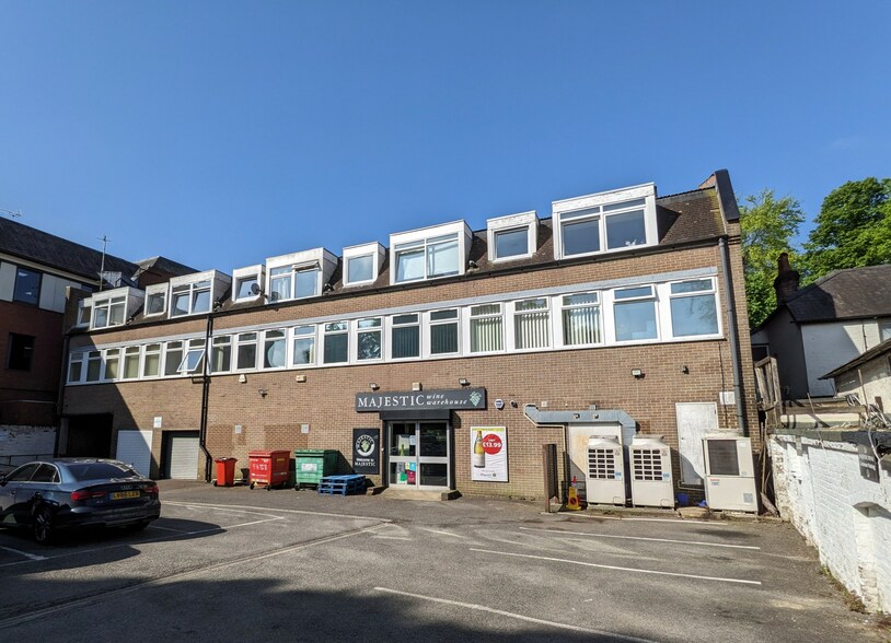 87-93 Bell St, Reigate à vendre - Photo du bâtiment - Image 2 de 3
