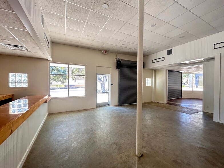 223 S Main St, Gainesville, FL à louer - Photo du bâtiment - Image 2 de 8