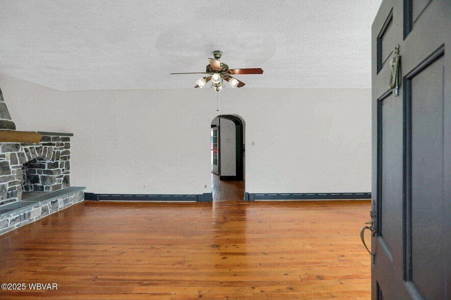 749 Mahoning St, Milton, PA à vendre - Photo du bâtiment - Image 3 de 15