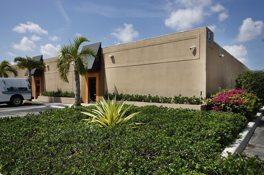 4003-4015 NE 6th Ave, Oakland Park, Oakland Park, FL for lease - Building Photo - Image 2 of 6