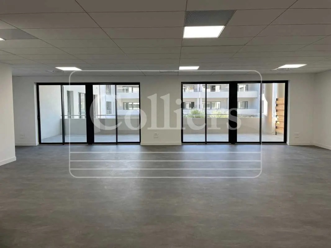 365 Camp De Sarlier, Aubagne for lease Primary Photo- Image 1 of 4