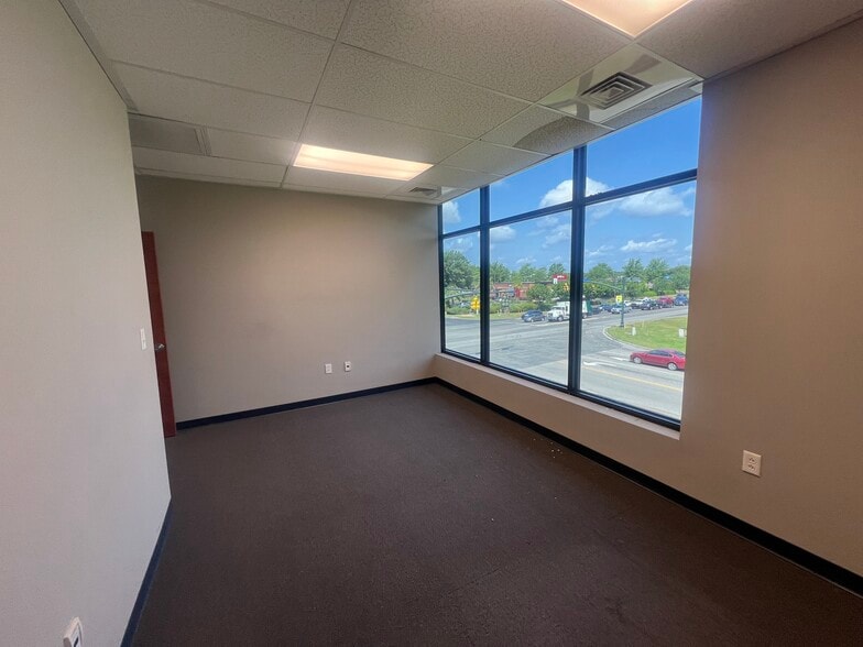 597 Old Mount Holly Rd, Goose Creek, SC à vendre - Photo intérieure - Image 1 de 10