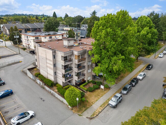 Plus de détails pour 150 E 14th Ave, Vancouver, BC - Multi-résidentiel à vendre