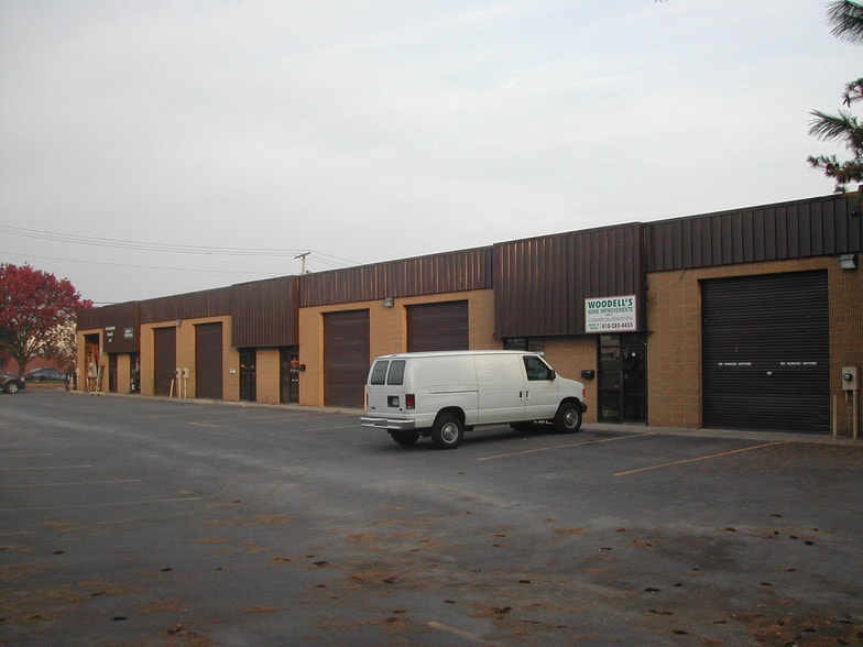 1113 North Point Rd, Dundalk, MD for lease - Building Photo - Image 3 of 3