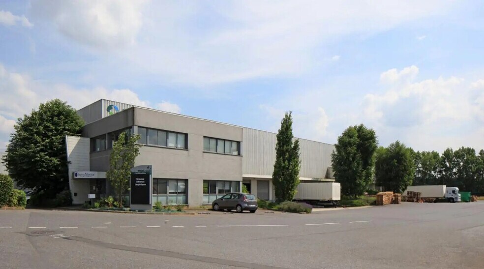 Bureau dans Compans à louer - Photo du bâtiment - Image 1 de 1