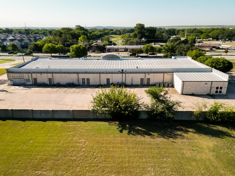 7017 Baker Blvd, Richland Hills, TX for lease - Building Photo - Image 3 of 21
