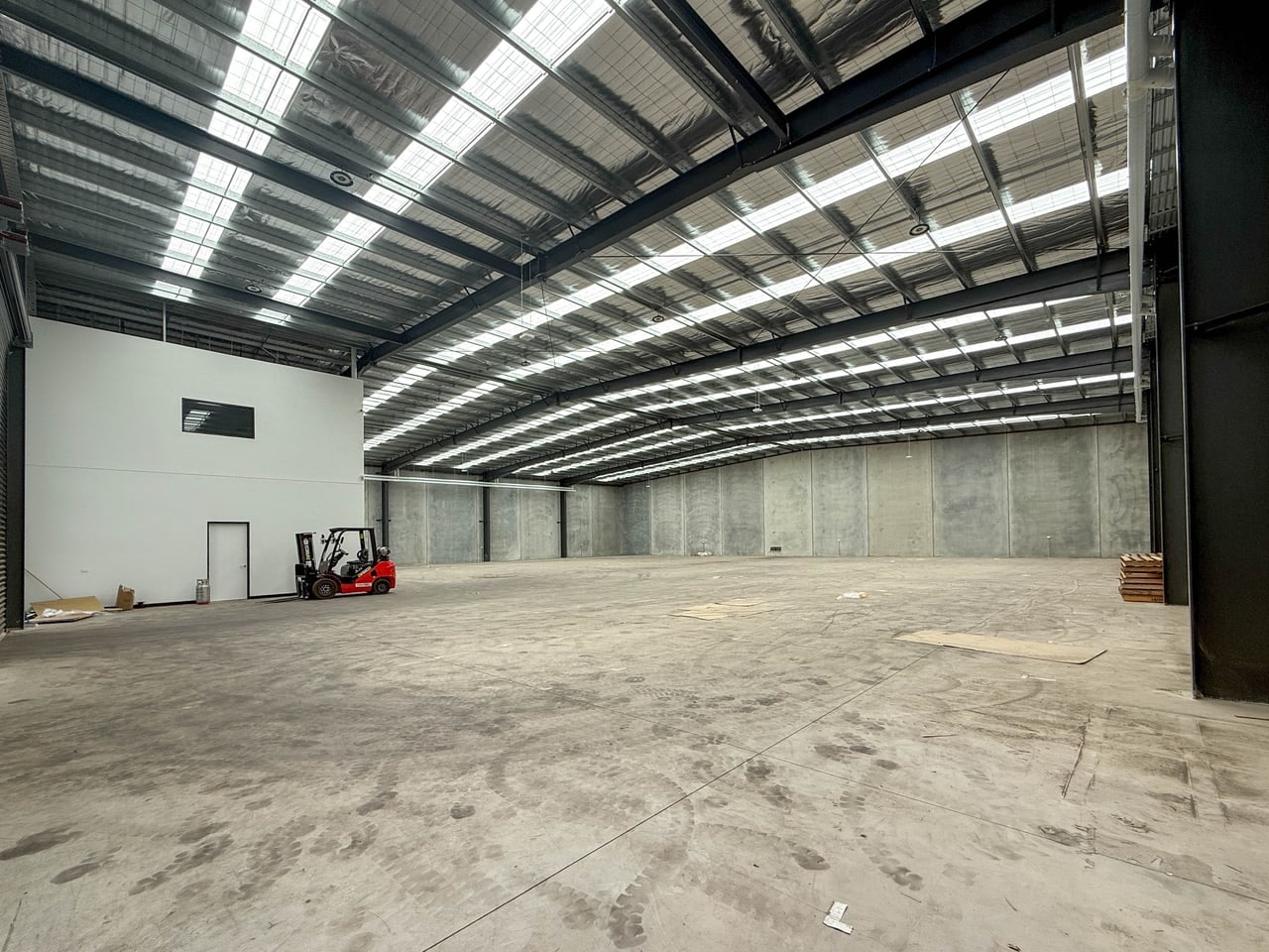 222 Fairbairn Rd, Sunshine West for lease Interior Photo- Image 1 of 5
