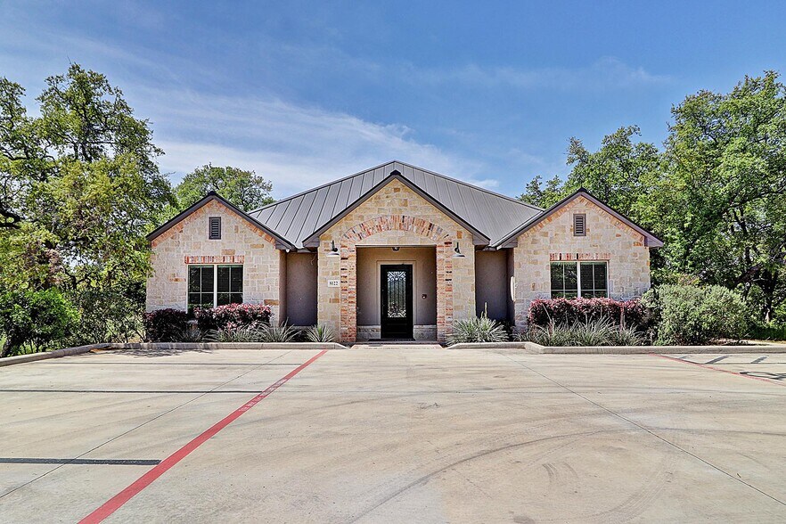 8122 Whisper Oak, San Antonio, TX à louer - Photo du bâtiment - Image 1 de 10