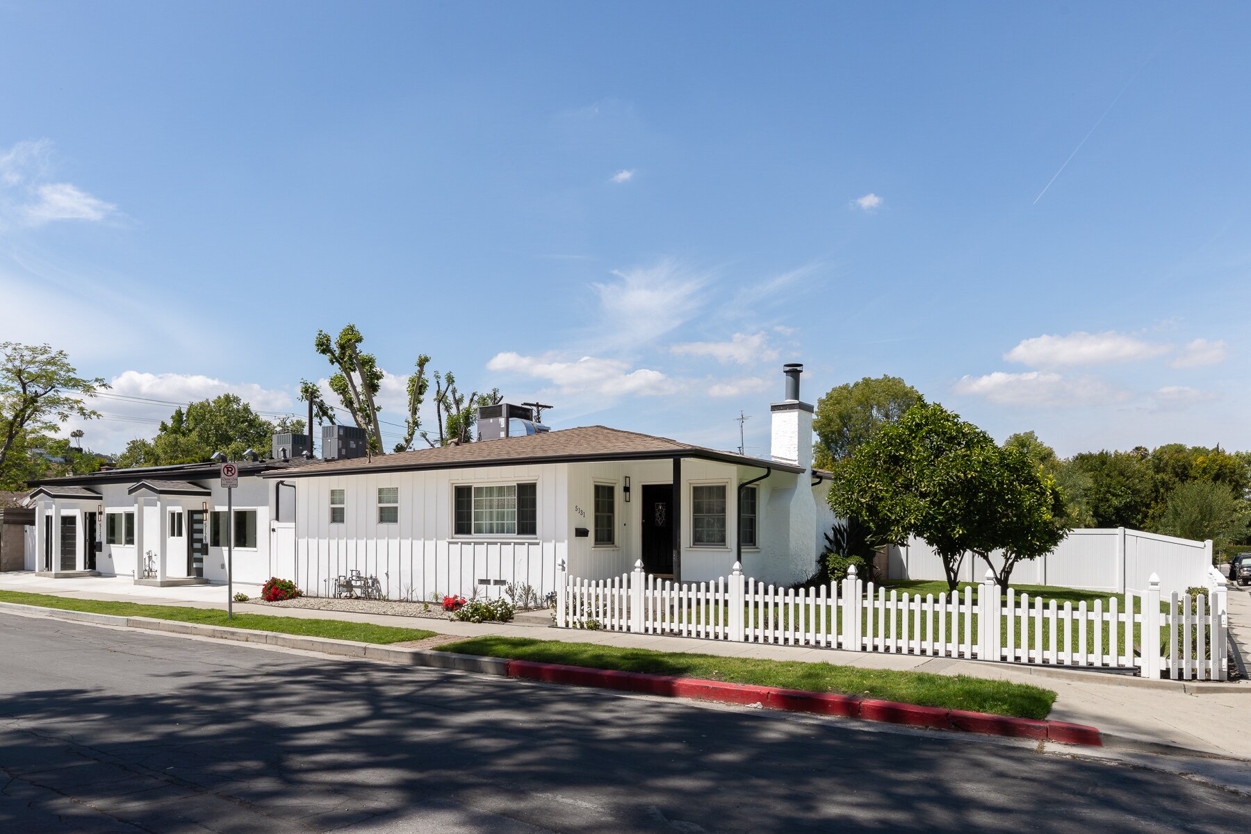 5131 Don Pio Dr, Woodland Hills, CA à vendre Photo principale- Image 1 de 42