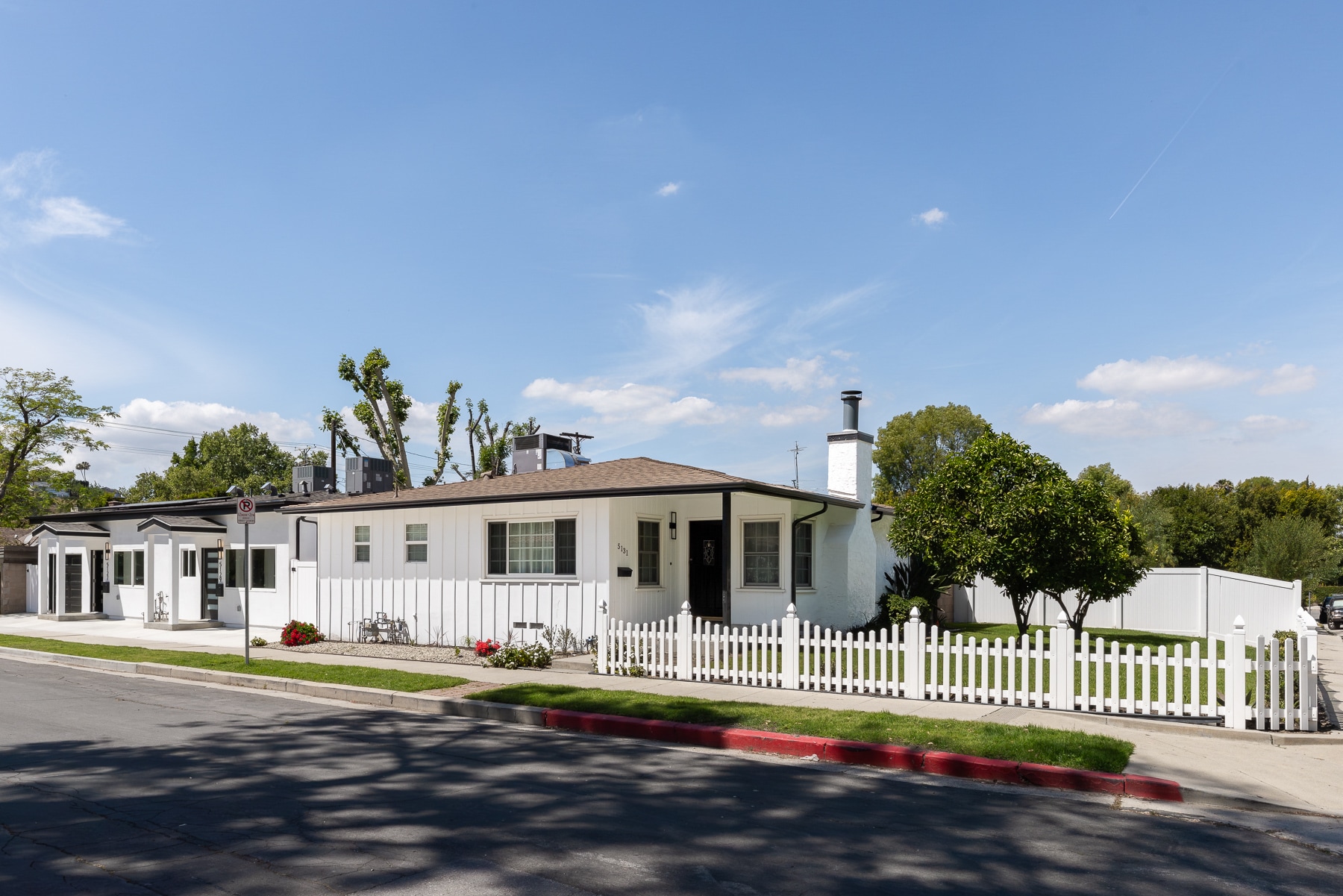 5131 Don Pio Dr, Woodland Hills, CA for sale Primary Photo- Image 1 of 42