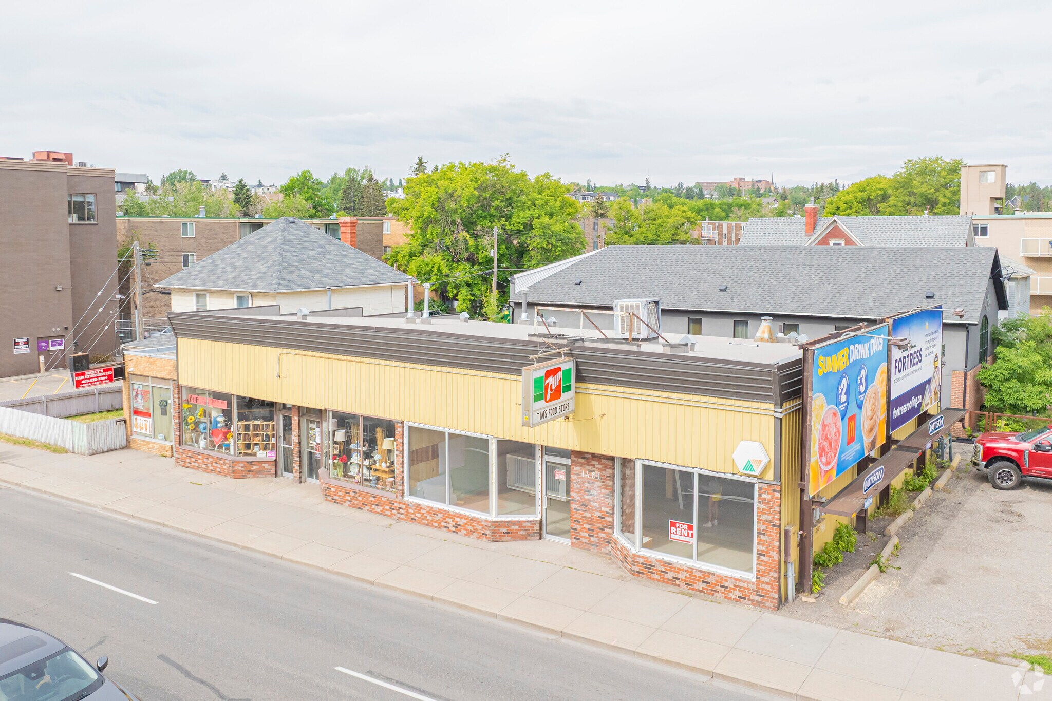 1401 14 Av SW, Calgary, AB for sale Primary Photo- Image 1 of 1